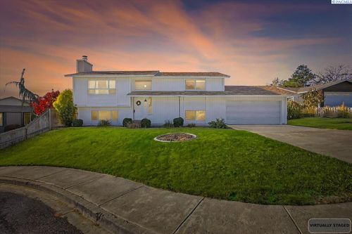 1721 Widgeon Ct, West Richland, WA, 99353-9537 | Card Image