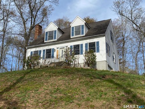 574 Town St, East Haddam, CT, 06423-1390 | Card Image