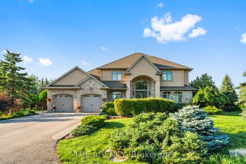 16 Seifert Crt, Cambridge, ON, N3C2V4 | Card Image