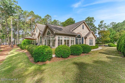 109 Essex Pl, Southern Pines, NC, 28387-2998 | Card Image