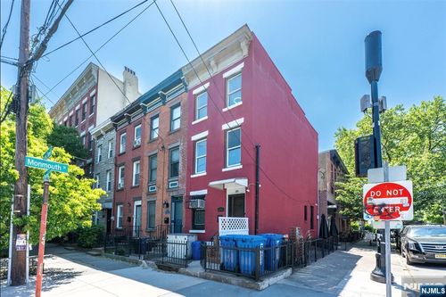 321 1/2 Pavonia Ave, Jersey City, NJ, 07302-1503 | Card Image