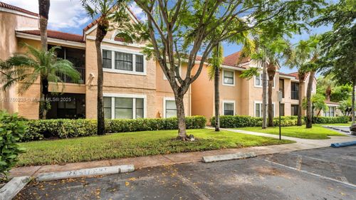 apt-524-15591 105th Ter, Miami, FL, 33196-3531 | Card Image