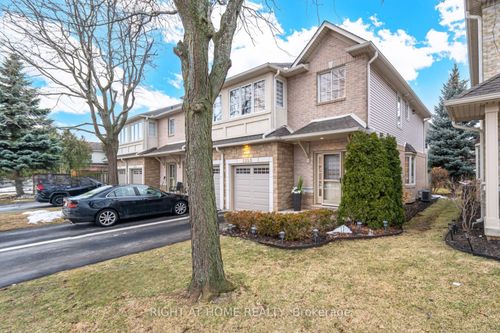 1353 Stephenson Dr, Burlington, ON, L7S2M4 | Card Image