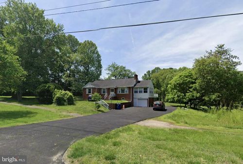 8878 Hooes Rd, Lorton, VA, 22079-3007 | Card Image