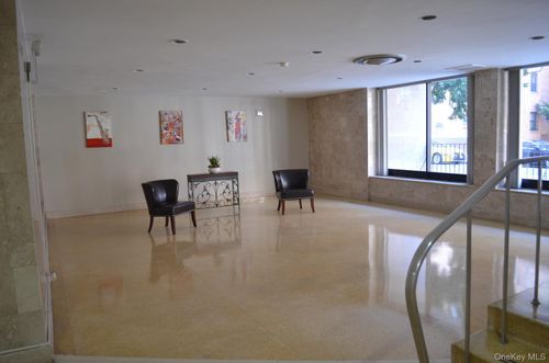apt-5f-9910 60th Ave, Corona, NY, 11368-4427 | Card Image