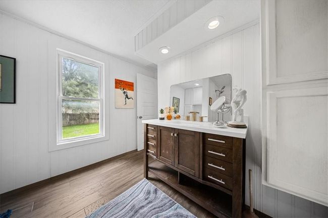 906 S Independence St, House other with 3 bedrooms, 2 bathrooms and null parking in Harrisonville MO | Image 25