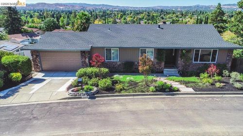 733 Daffodil Way, Concord, CA, 94518-2341 | Card Image