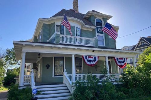 1133 Algoma Boulevard, OSHKOSH, WI, 54901 | Card Image