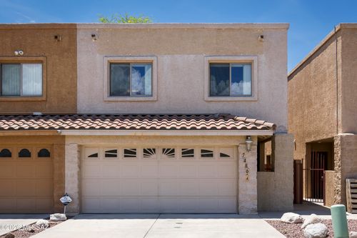 7486 E Deeps Way, Tucson, AZ, 85710-8404 | Card Image