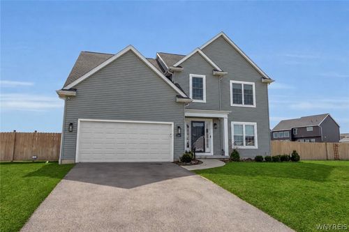 3347 Cross Creek Way, Hamburg, NY, 14075-3686 | Card Image