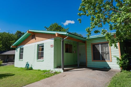 1305 Larkspur Rd, Austin, TX, 78758-7334 | Card Image