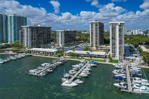 b1807-1901 Brickell Ave, Miami, FL, 33129-1724 | Card Image