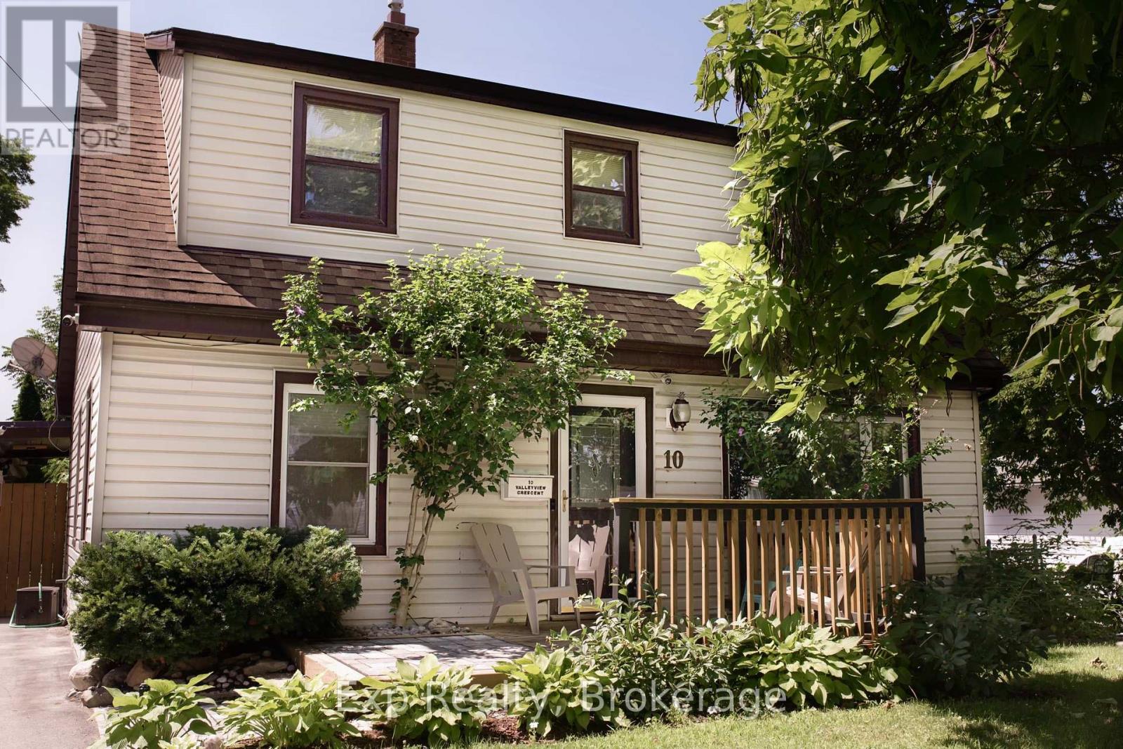 Residential in Belleville (Belleville Ward) 2