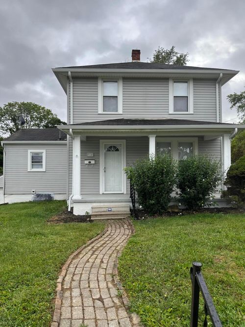 914 W Hubert Ave, Lancaster, OH, 43130-4524 | Card Image