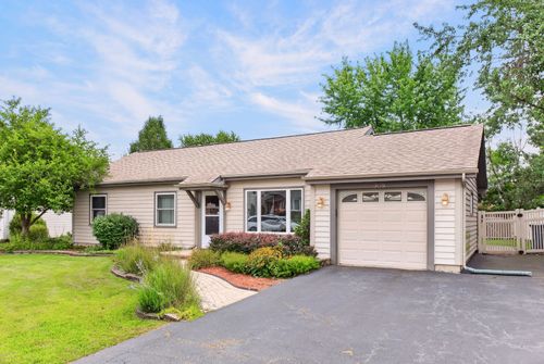 909 Shorewood Dr, Bartlett, IL, 60103-4733 | Card Image