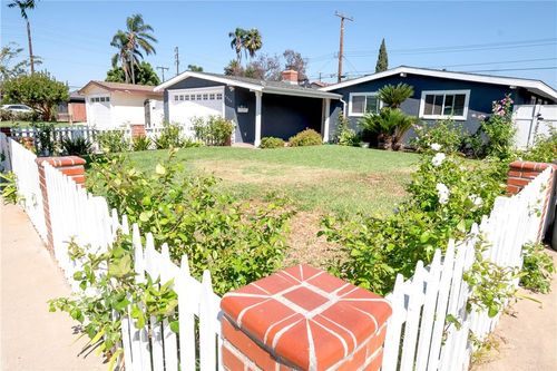 2232 Anaheim Ave, Costa Mesa, CA, 92627-2511 | Card Image