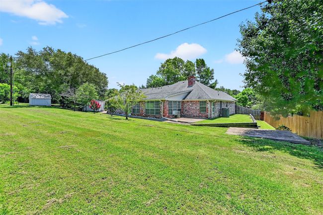 2107 Meadows Cir, House other with 3 bedrooms, 2 bathrooms and null parking in Sherman TX | Image 30