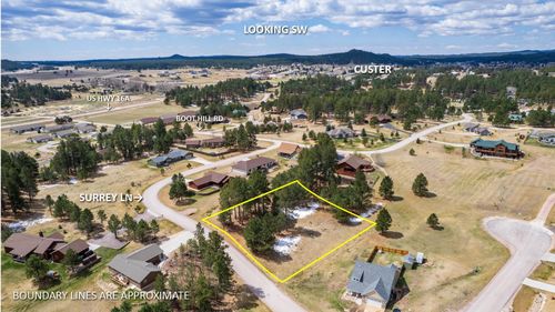 126 Surrey Ln, Custer, SD, 57730-8402 | Card Image