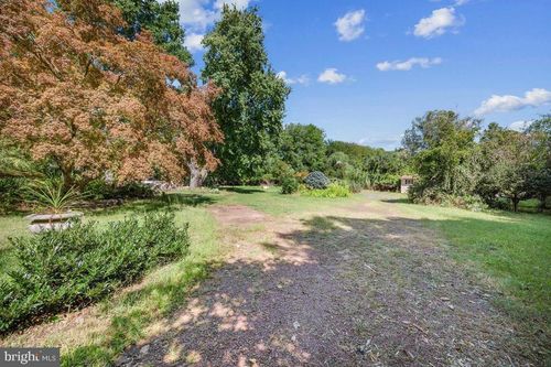 324 Mount Laurel Rd, MOUNT LAUREL, NJ, 08054-9521 | Card Image