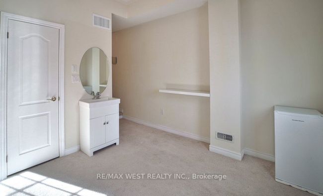 11 - 15 Old Colony Rd, House attached with 4 bedrooms, 4 bathrooms and 1 parking in Richmond Hill ON | Image 27