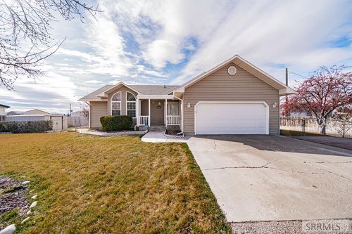 420 Gardner Dr, Blackfoot, ID, 83221-3928 | Card Image