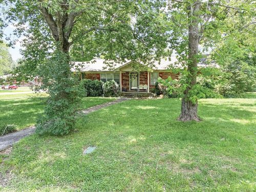 212 Bragg Cir, Tullahoma, TN, 37388-2910 | Card Image