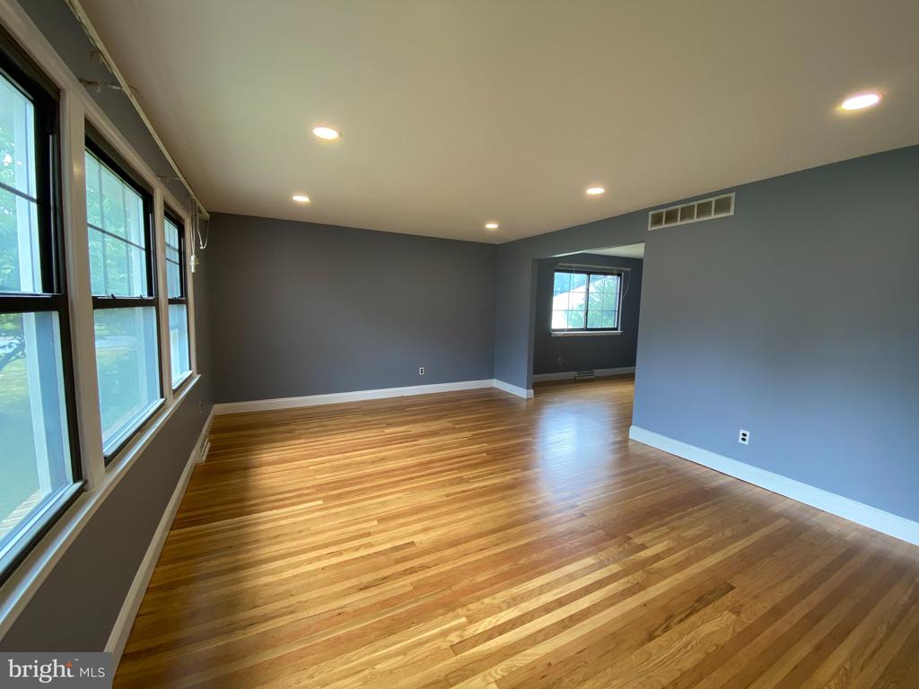Residential Lease in CHERRY HILL 3