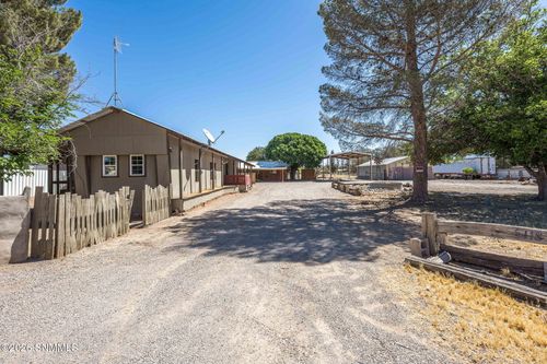 5418 Strange Road, Las Cruces, NM, 88007 | Card Image