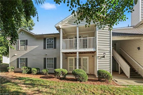 800 Spruill Ct, Greensboro, NC, 27409-3042 | Card Image