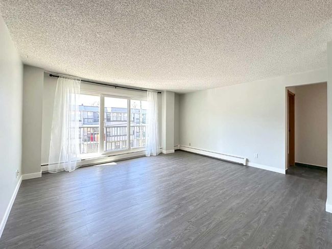 303 - 635 56 Avenue Sw, Condo with 2 bedrooms, 1 bathrooms and 1 parking in Calgary AB | Image 5