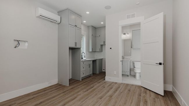 Separate Guest Quarters | Image 43