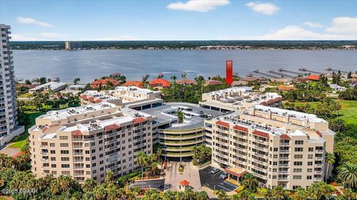 4b6-3 Oceans West Blvd, Daytona Beach, FL, 32118-5985 | Card Image