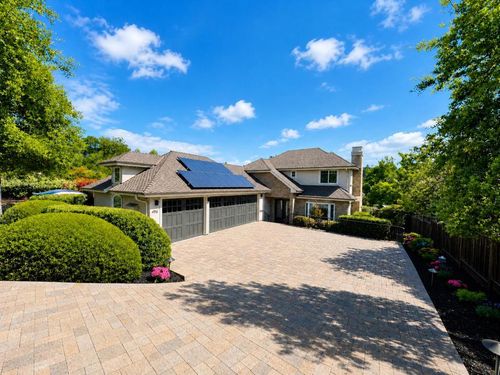 496 Summit Dr, Redwood City, CA, 94062 | Card Image