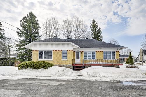 411 Rte 138, Saint-Augustin-de-Desmaures, QC, G3A2R2 | Card Image