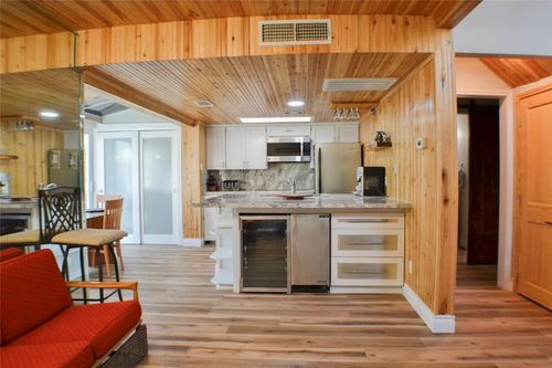 30 Putters Pt W, Huntsville, TX, 77320 | Card Image