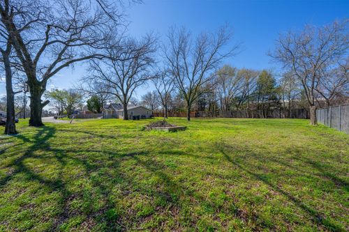 1609 N Brazos Ave, Cleburne, TX, 76031-3308 | Card Image