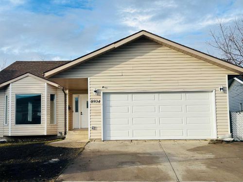 8934 103 Ave, Grande Prairie, AB, T8X1G4 | Card Image