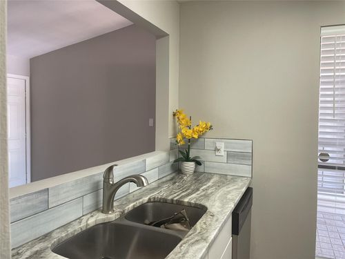 apt-99-3500 Tangle Brush Dr, The Woodlands, TX, 77381-2939 | Card Image