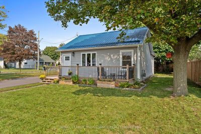 22 Johnson Rd, House other with 2 bedrooms, 1 bathrooms and 4 parking in Trenton ON | Image 3