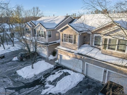 44 Alexandra Way, Clinton, NJ, 08809-2625 | Card Image