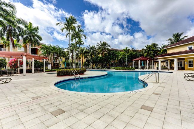 APT-304 - 6511 Emerald Dunes Dr, Condo with 2 bedrooms, 2 bathrooms and null parking in West Palm Beach FL | Image 46