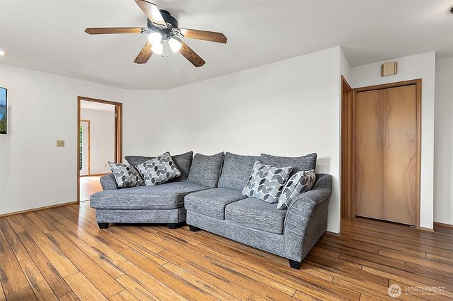 1165 Harding St, House other with 3 bedrooms, 2 bathrooms and 1 parking in Enumclaw WA | Image 7