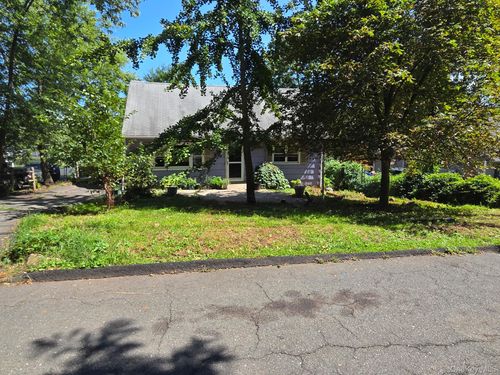 225 S Harrison Ave, Congers, NY, 10920-2712 | Card Image