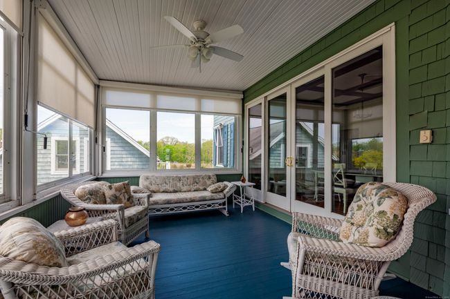 18 Prospect Hill Rd, House other with 6 bedrooms, 2 bathrooms and 1 parking in Branford CT | Image 15