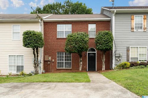 231 Cambrian Ridge Trl, PELHAM, AL, 35124-4822 | Card Image