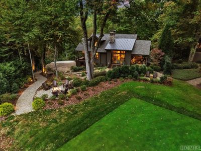 1390 Fairway Drive, House other with 3 bedrooms, 4 bathrooms and 1 parking in Lake Toxaway NC | Image 3