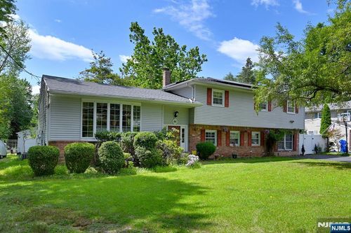 95 Prospect Ave, Hillsdale, NJ, 07642-1728 | Card Image