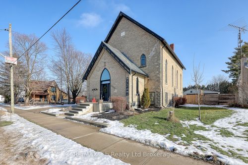 5924 Putnam Rd, Thames Centre, ON, N0L2J0 | Card Image