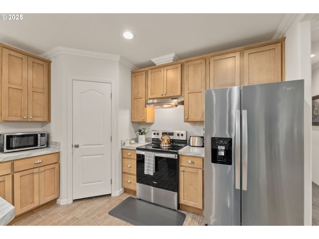 100 Crater Rd, House other with 3 bedrooms, 2 bathrooms and null parking in Camas Valley OR | Image 13