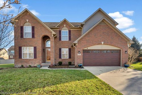 33997 Brownswood Blvd, Rockwood, MI, 48173-9315 | Card Image